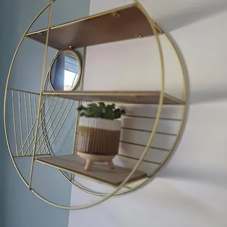 Stylish 3-bed With Parking - Ideal For Long Дом отдыха Лидс